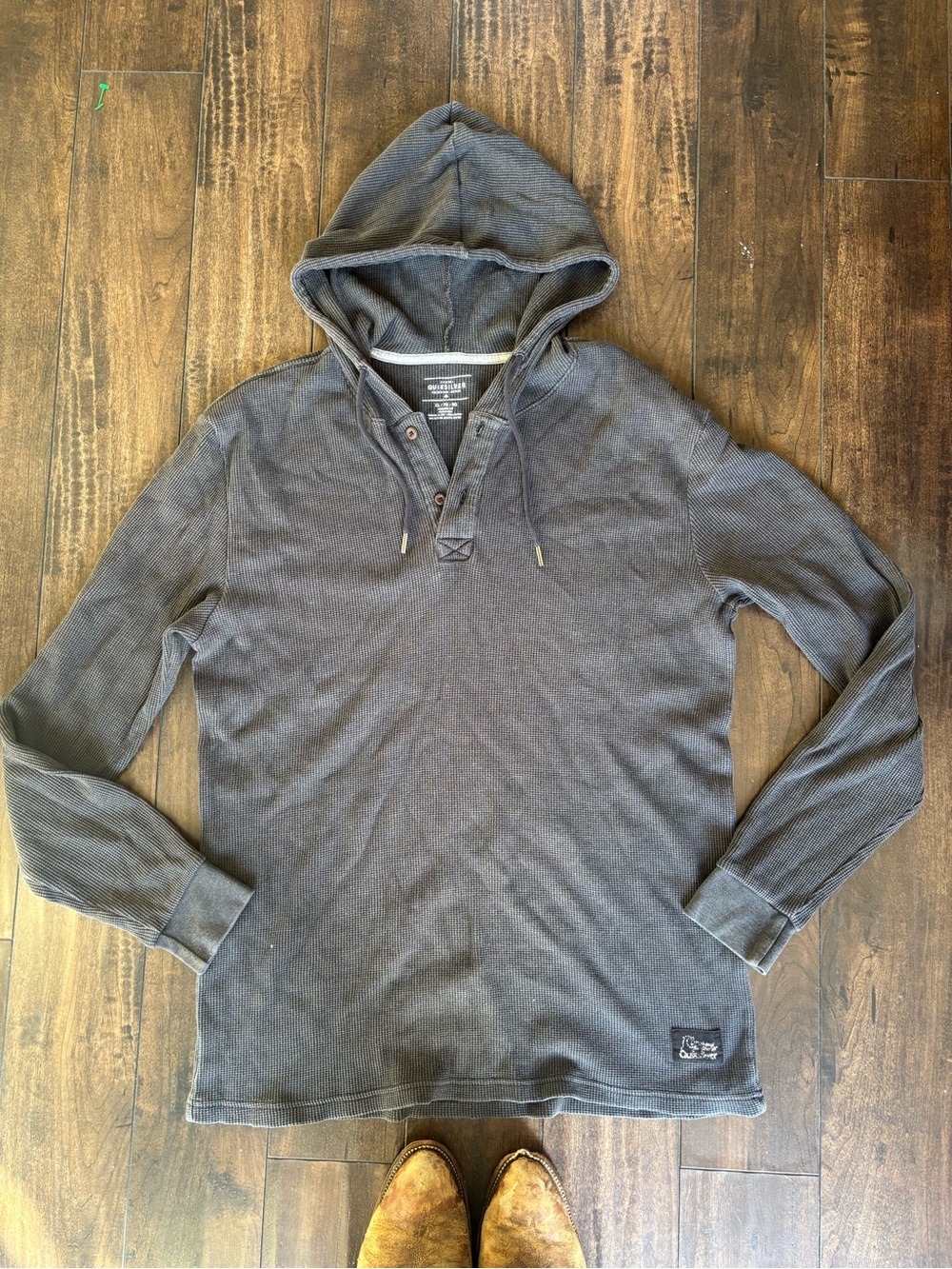 Quicksilver Men’s Hooded Waffle Knit Long-Sleeve Shirt - Charcoal